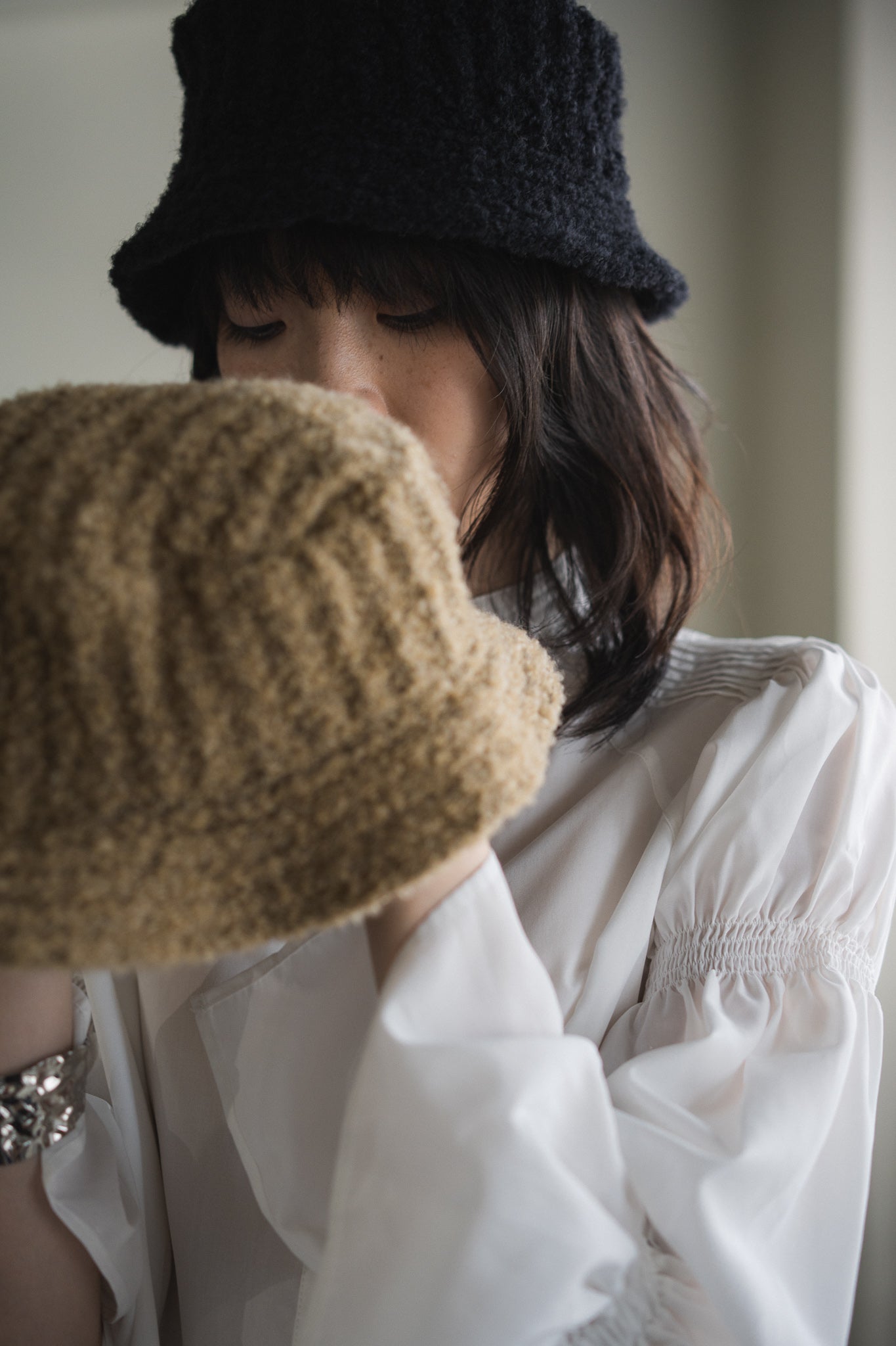 BOUCLE BUCKET HAT