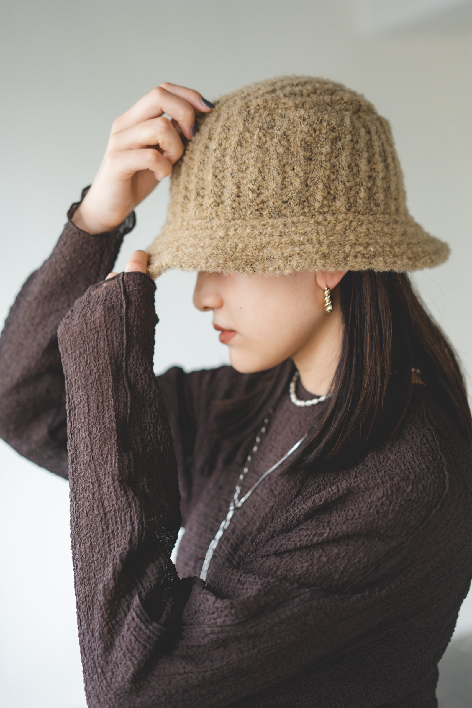 BOUCLE BUCKET HAT