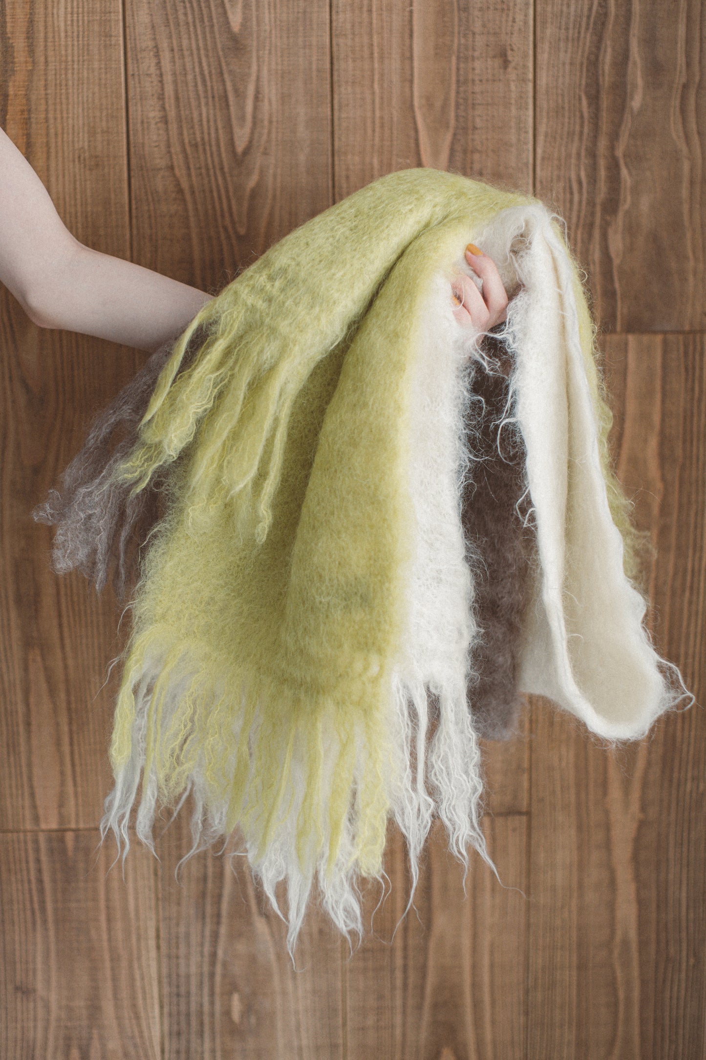 KID MOHAIR MUFFLER