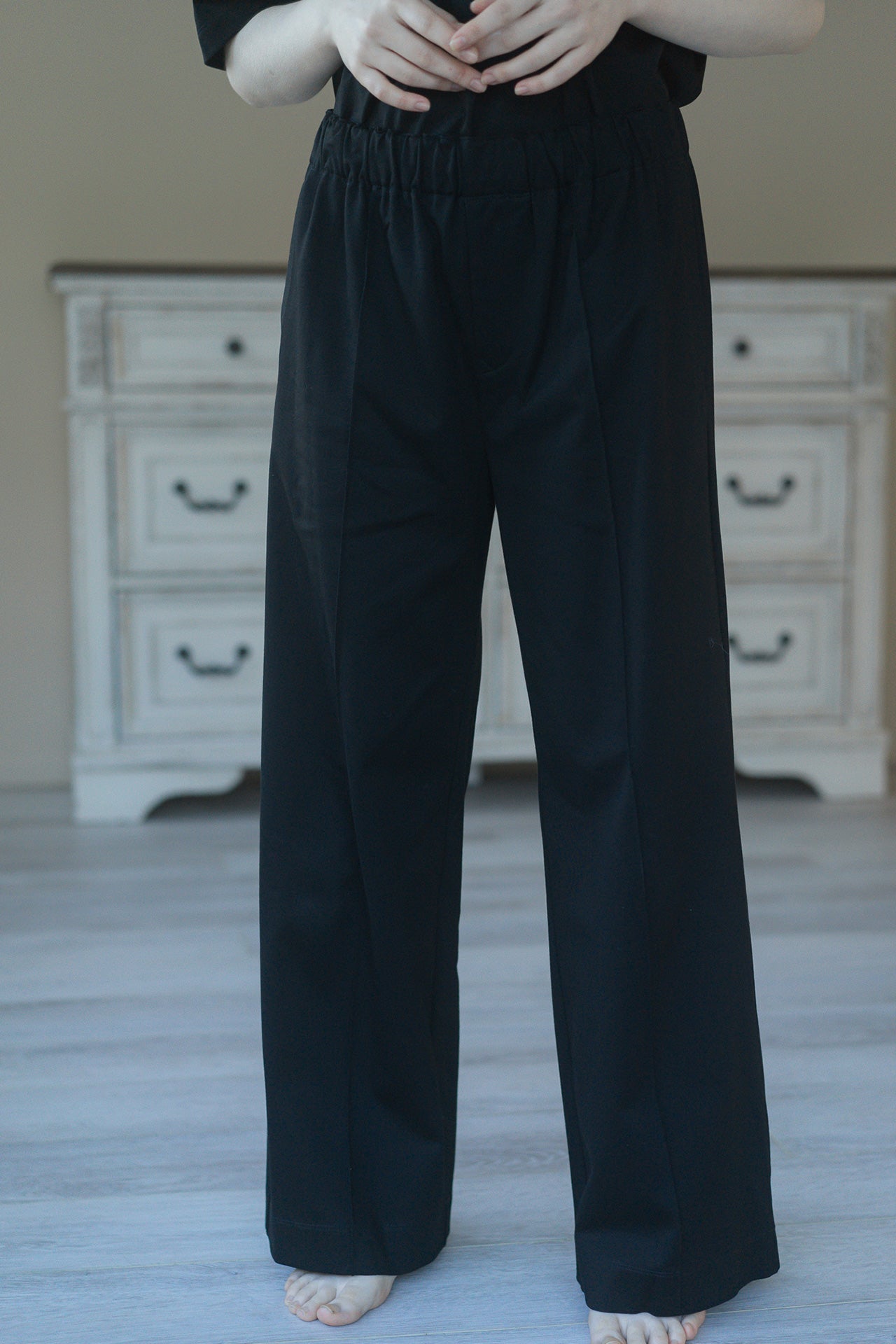 PIN TUCK WIDE PANTS[BLACK]