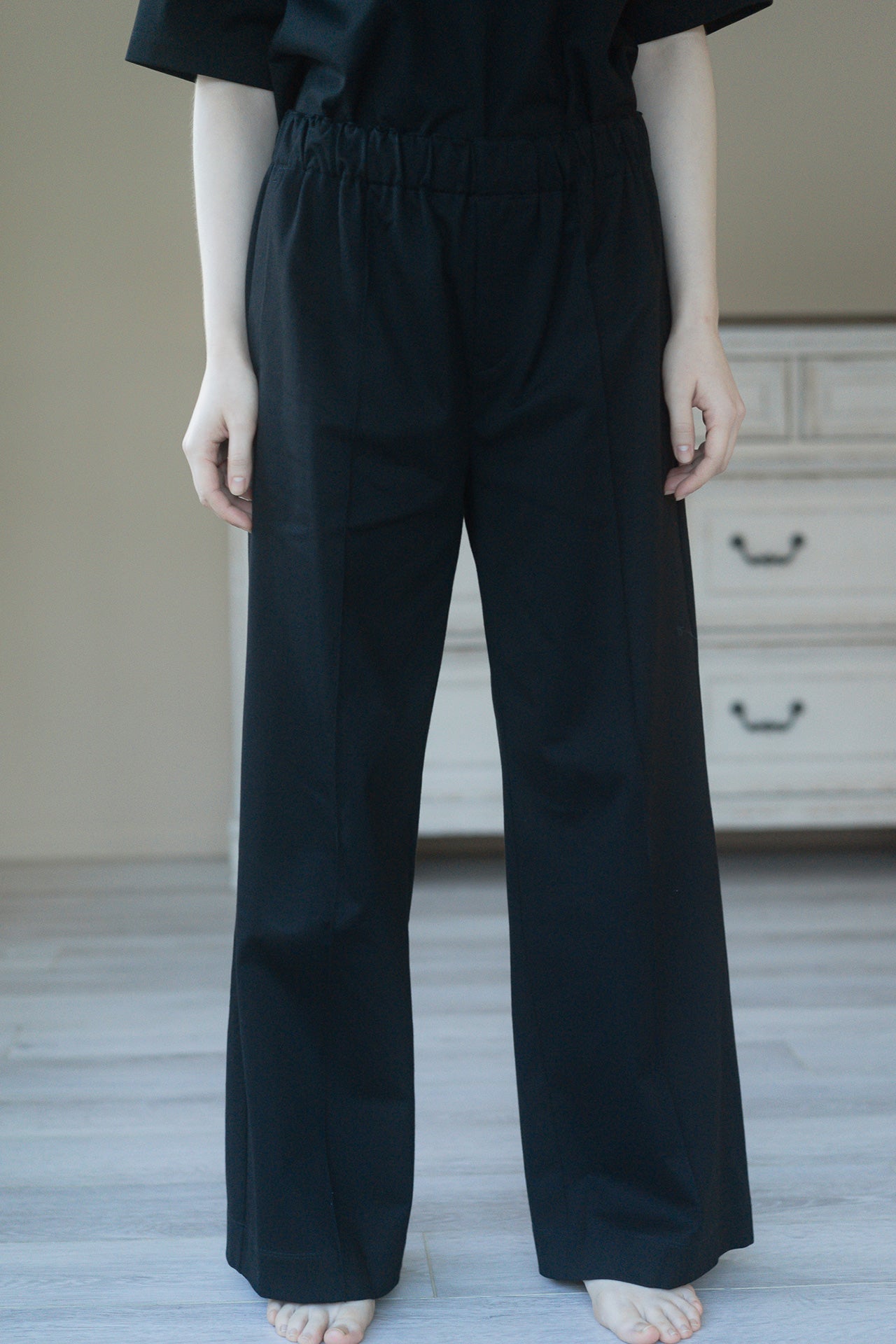 PIN TUCK WIDE PANTS[BLACK]