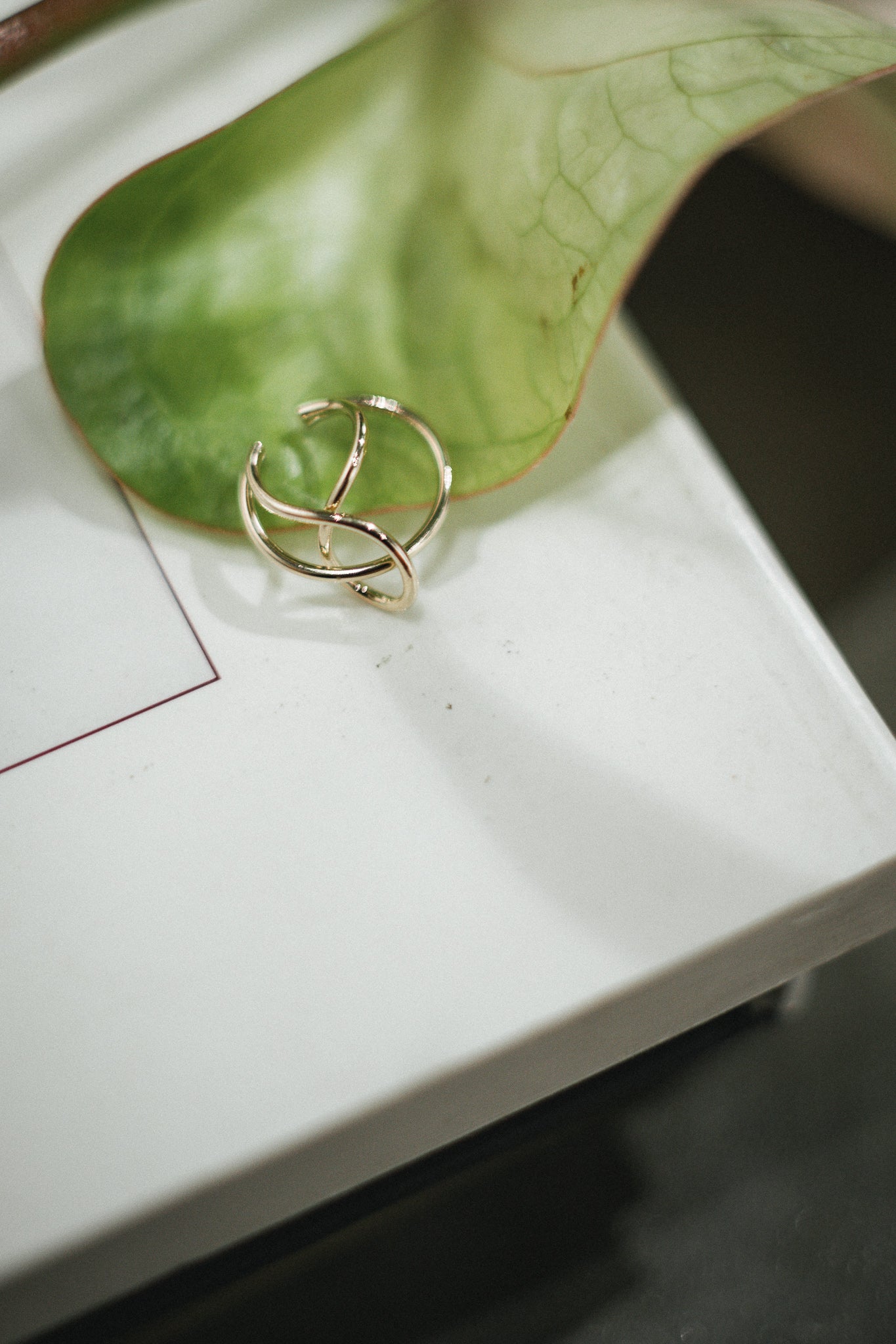 PUZZLE RING EAR CUFF